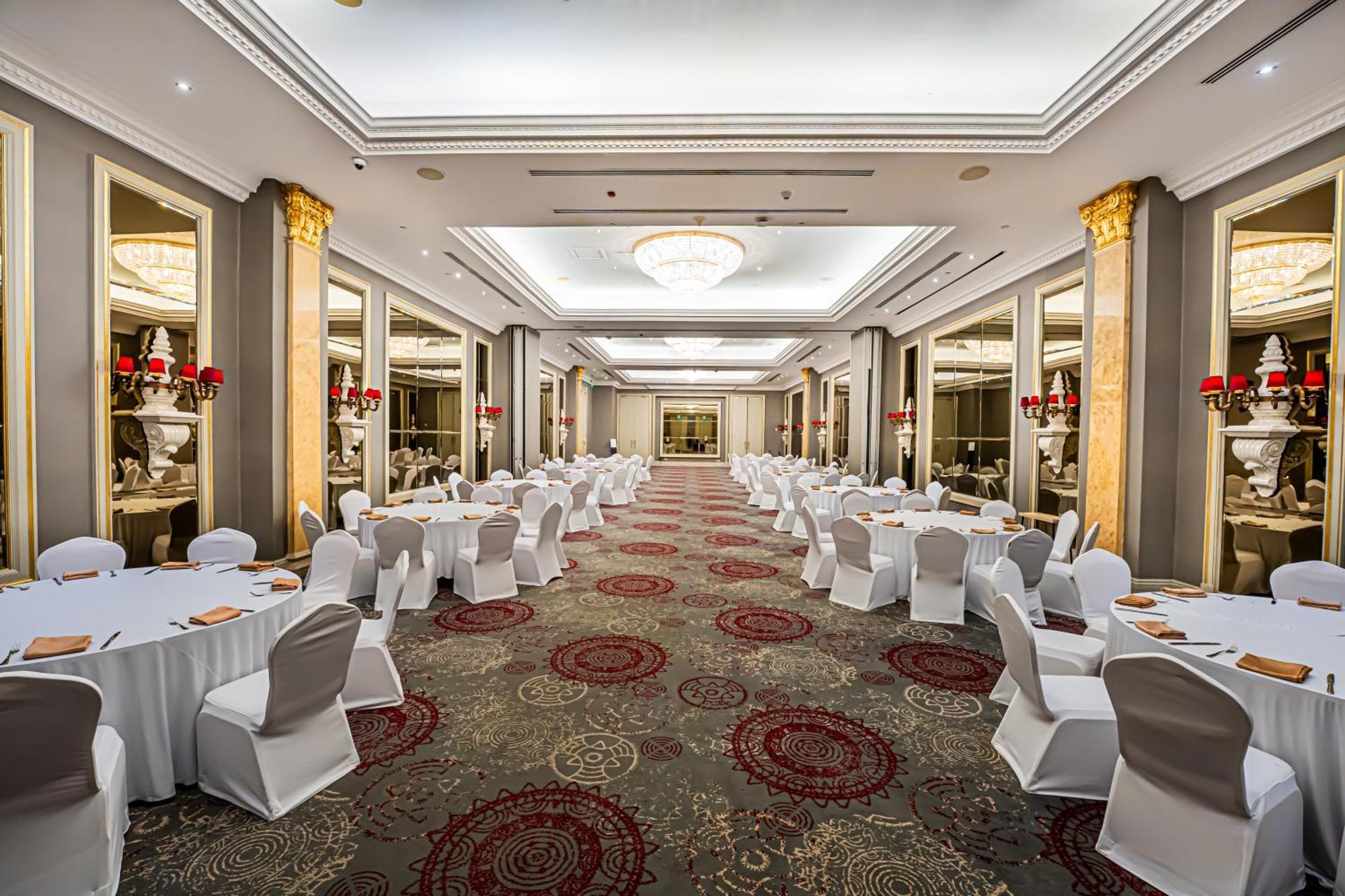 Millennium Khách sạn