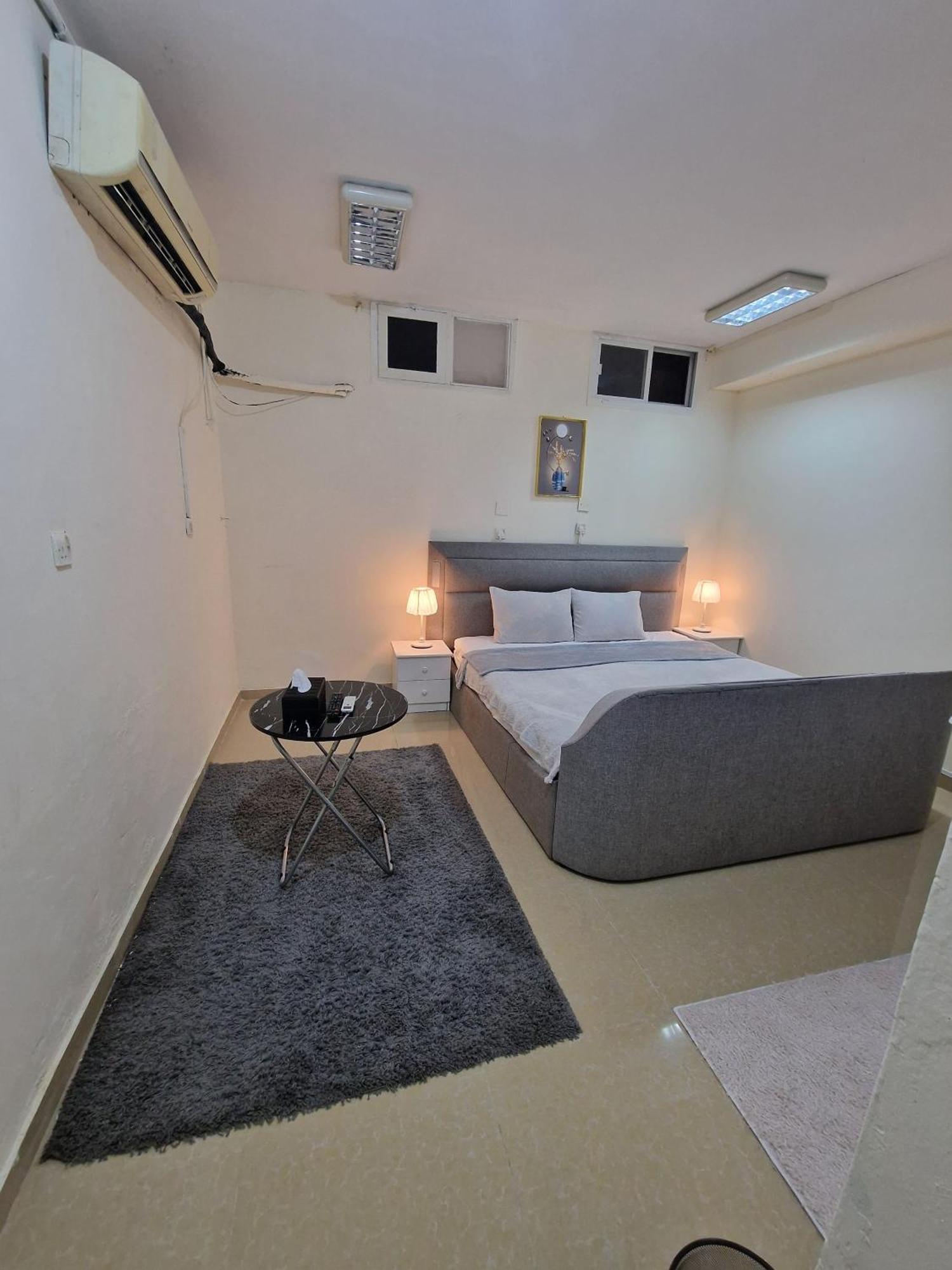 Capsule hotel Basement *