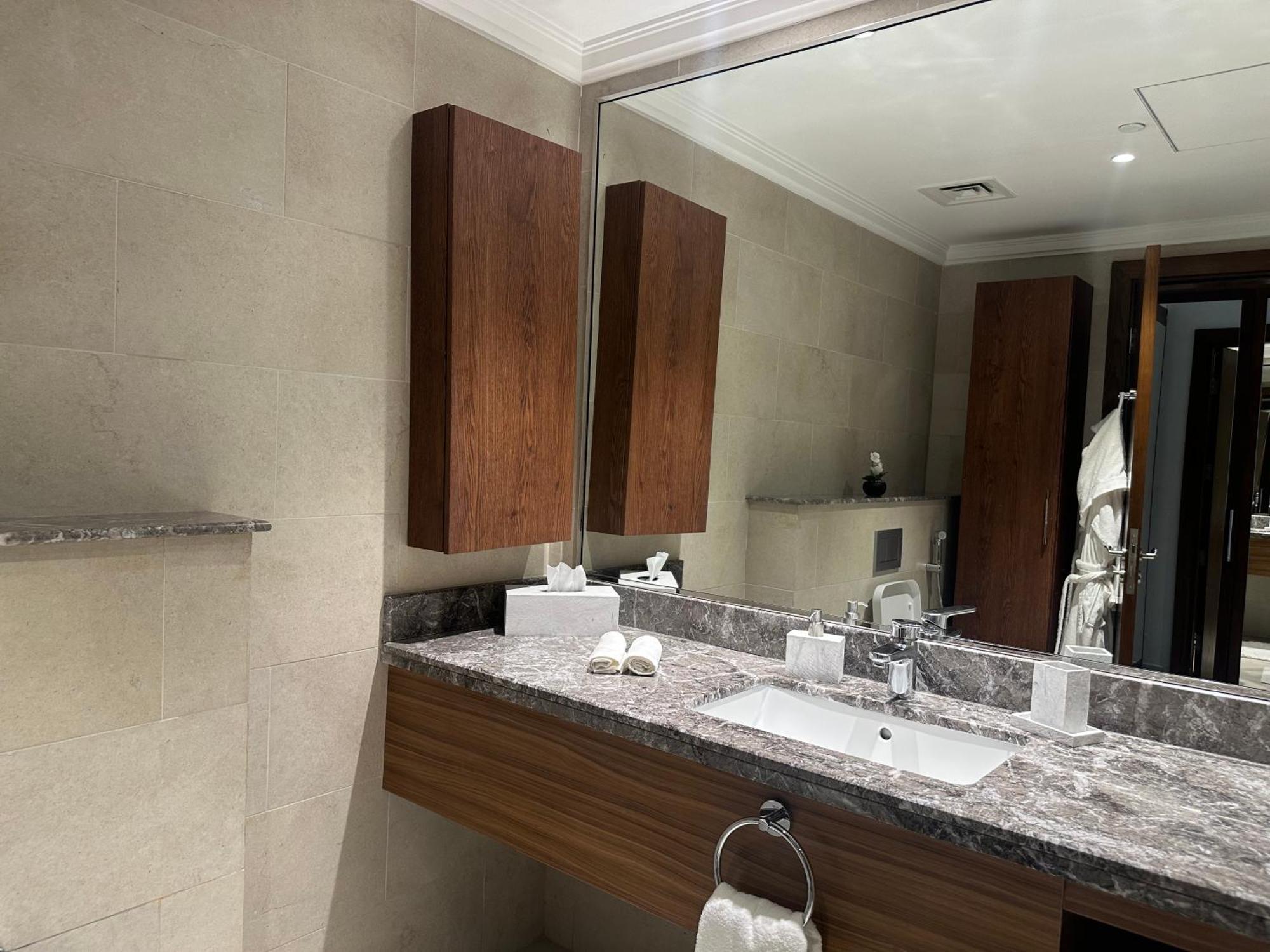 Pearl Of The Marina Baywalk Penthouse * Doha