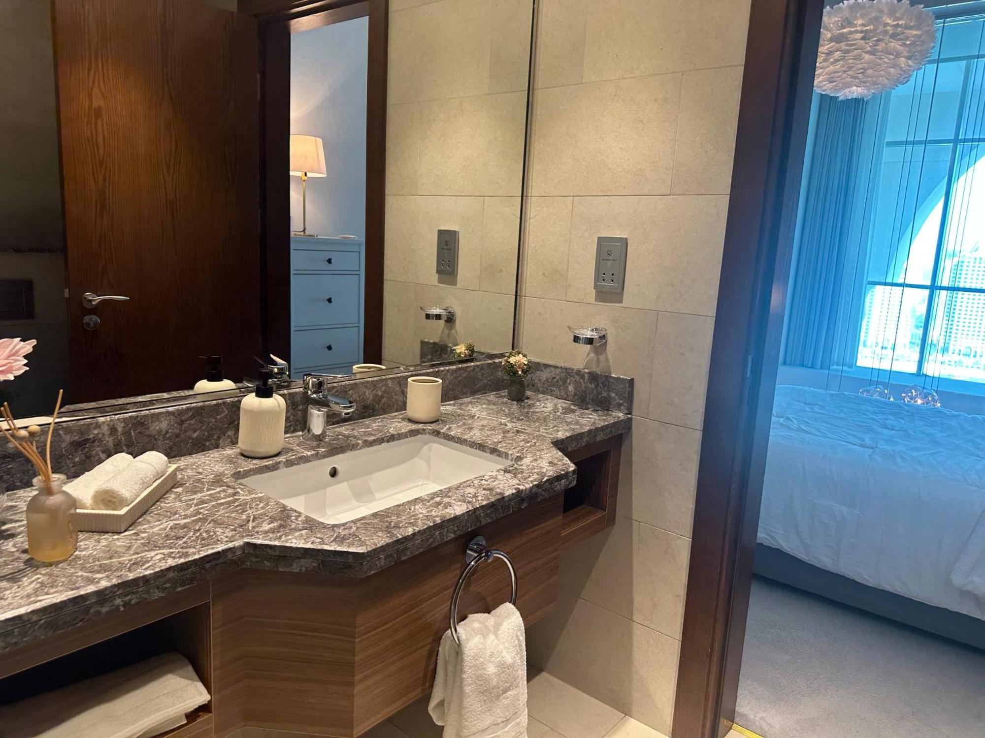 Pearl Of The Marina Baywalk Penthouse
