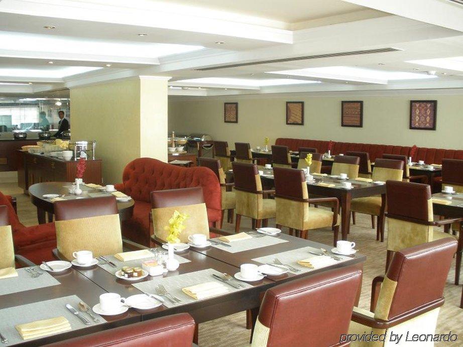 Aparthotel Amt Mena Doha