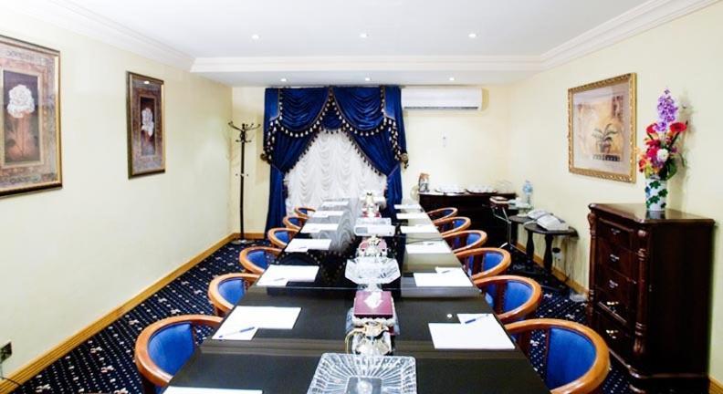 Qatar Palace Hotel 3*