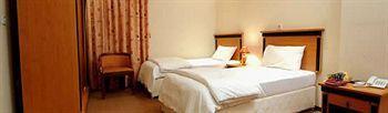 Crystal Palace Hotel 3*