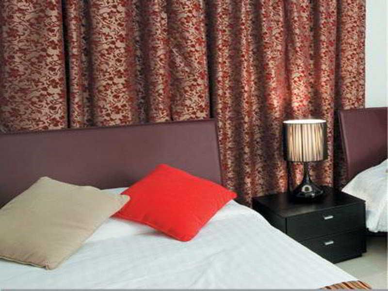 Aparthotel Retaj Al Corniche 2*