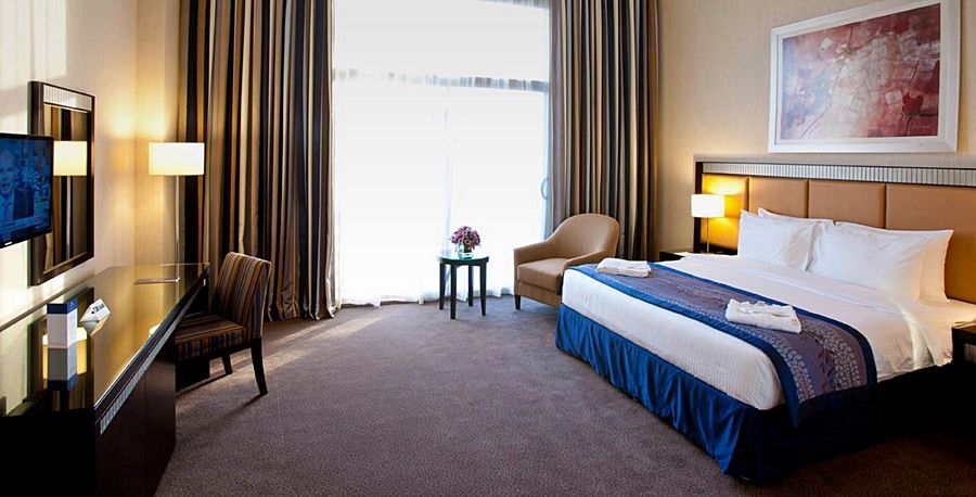 Hotel Millennium