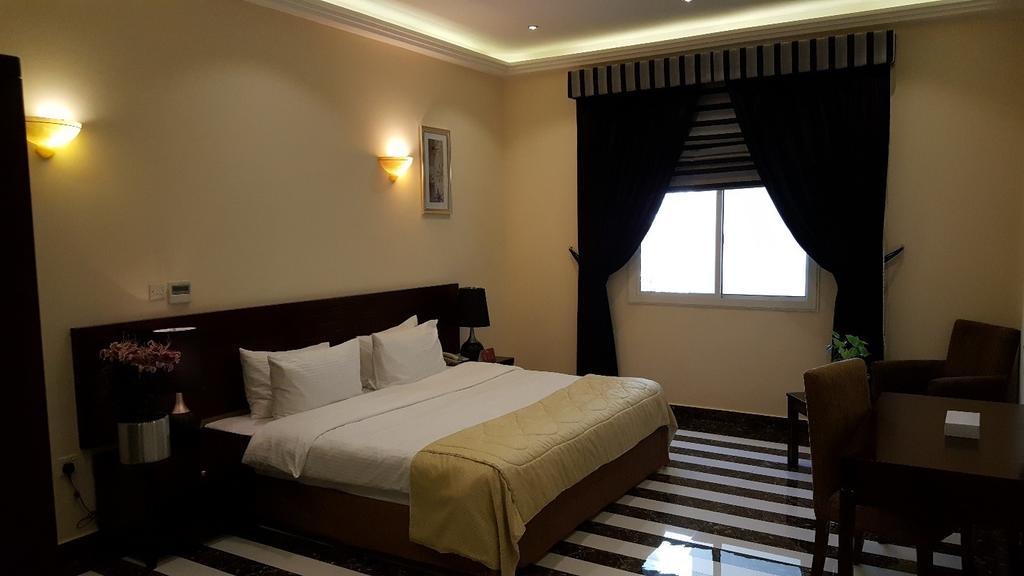 Aparthotel Royal Mirage 4*