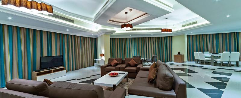 Khách sạn hẻo lánh Magnum & West Bay Doha