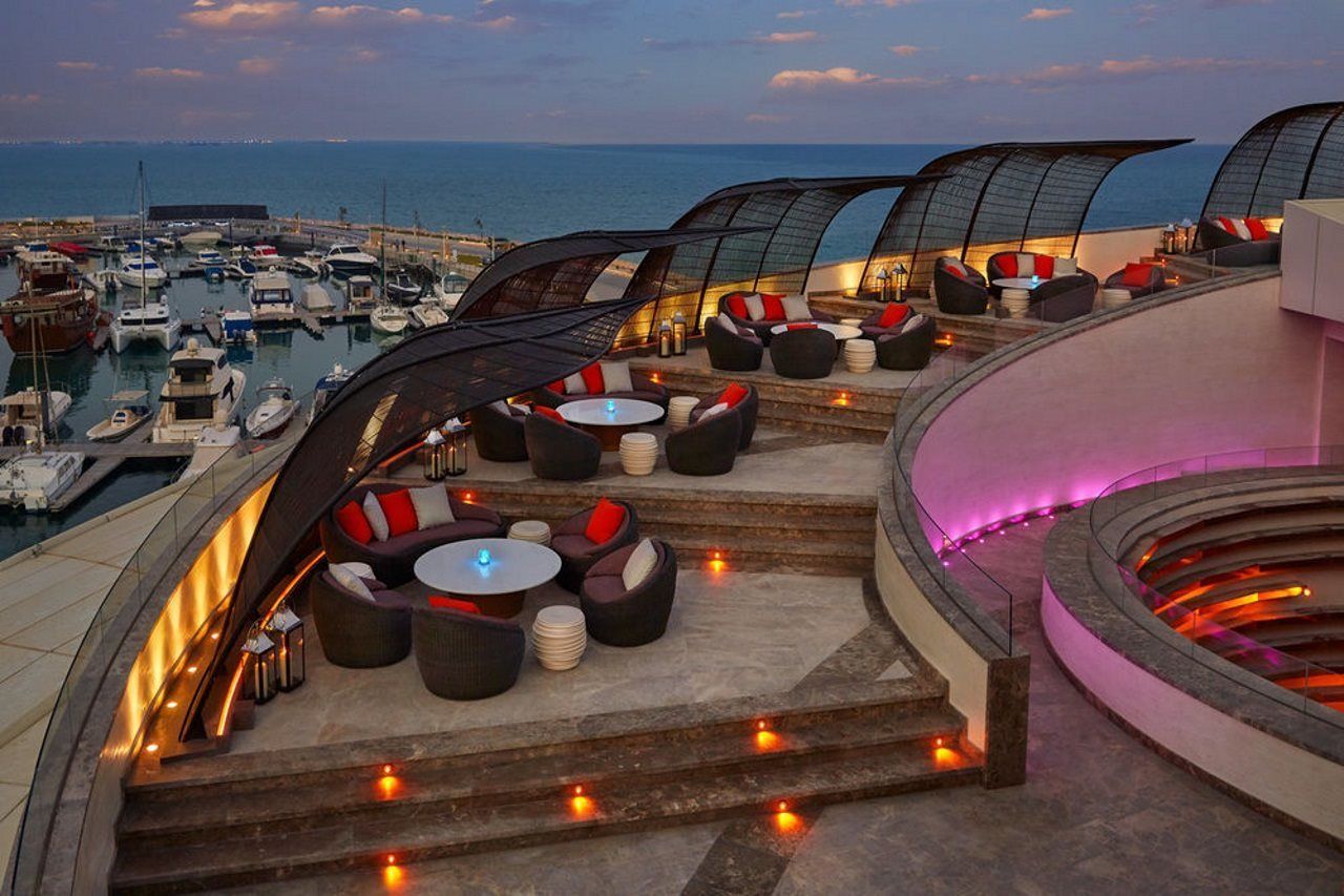 Four Seasons Hotel 5*