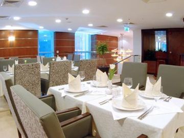 Gokulam Park Hotel