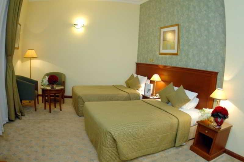 Royal Qatar 4*