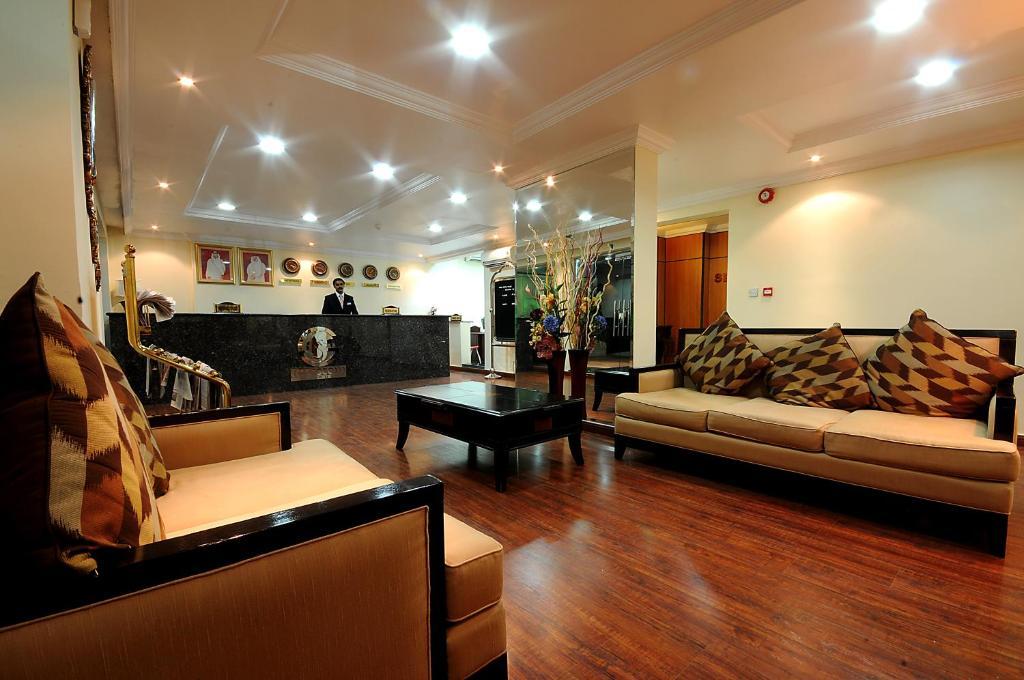 Hotel Crystal Palace 3*
