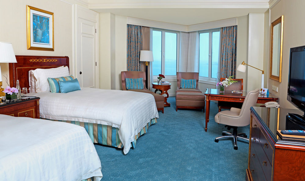 Four Seasons Hotel