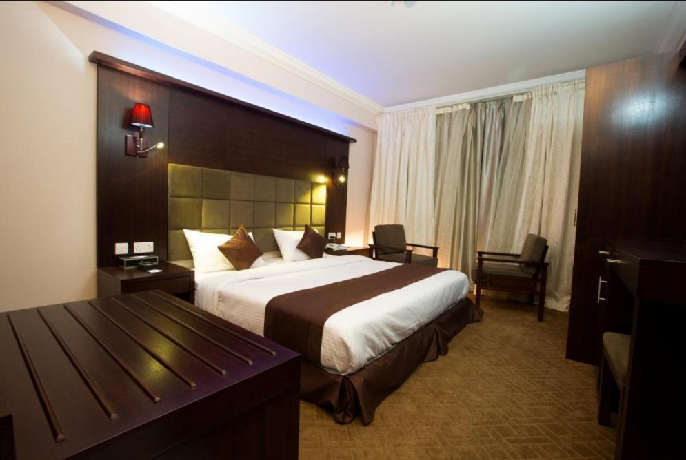 Hotel Elegance Castle 3*