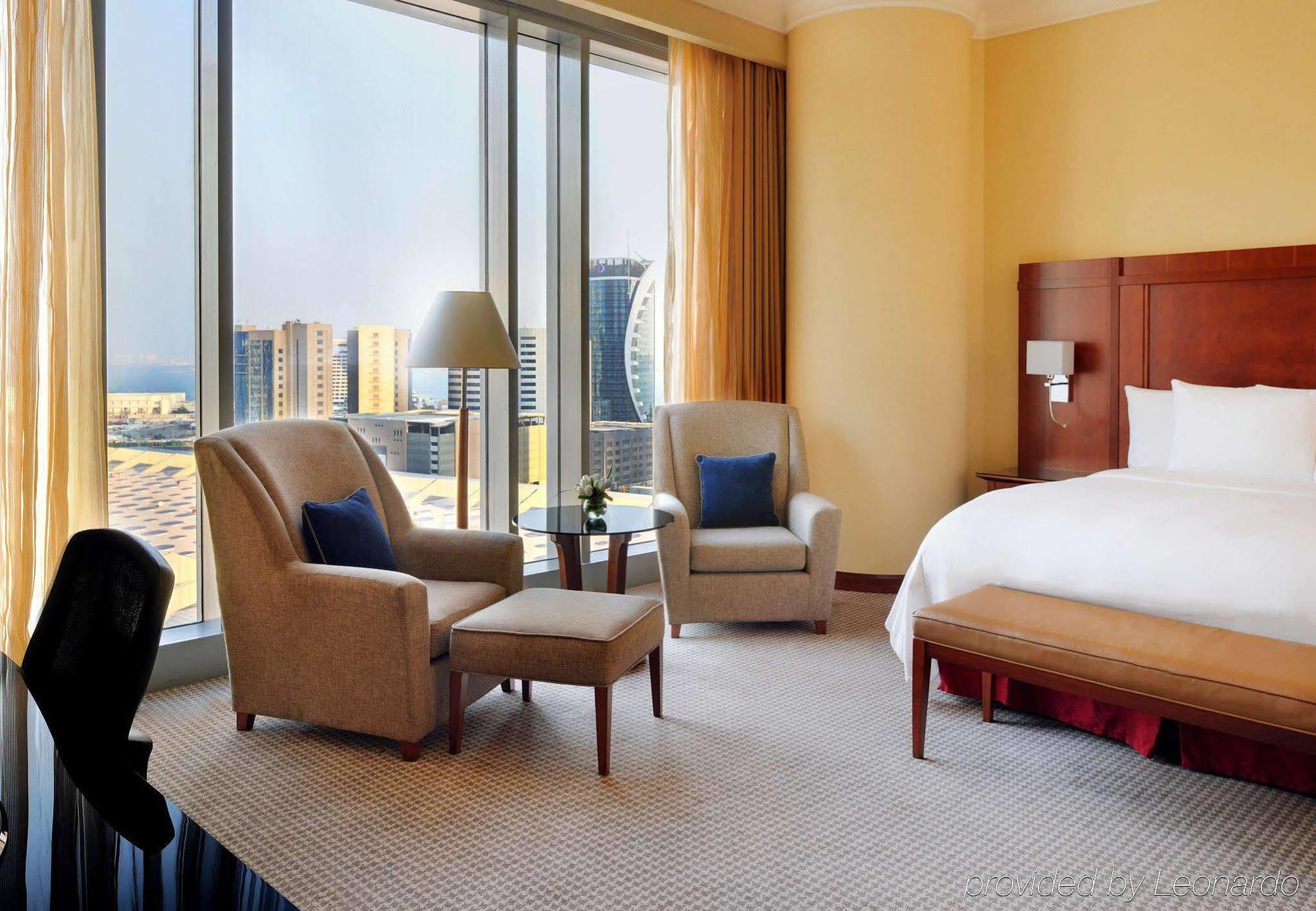 Marriott Executive Center Hotel 4*