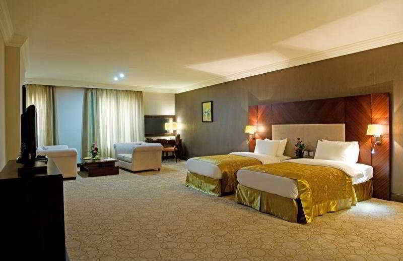 Amt Mena Aparthotel 4*
