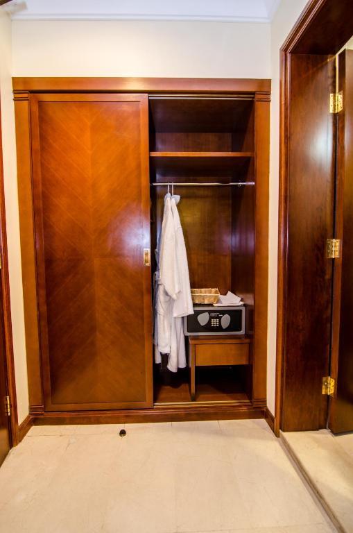 Royal Qatar 4*