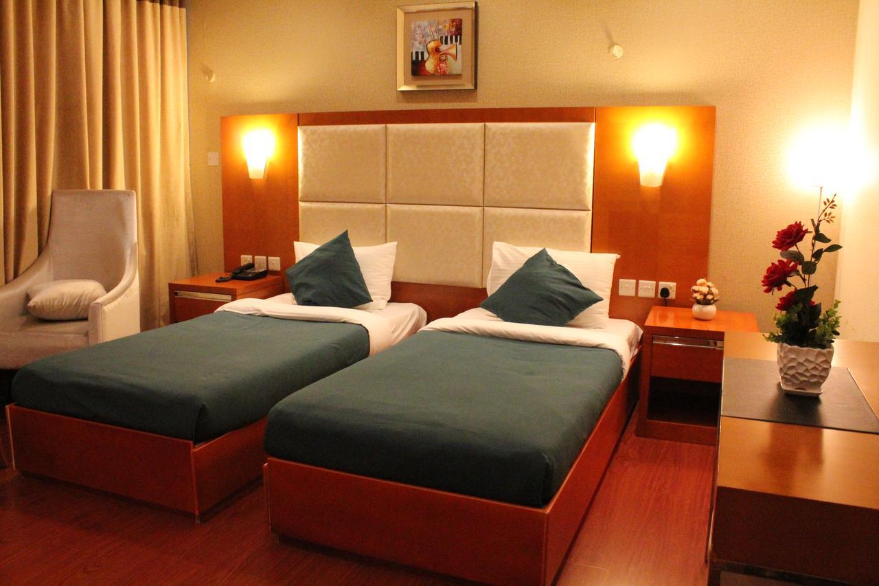 Khách sạn hẻo lánh White Moon Al Sadd