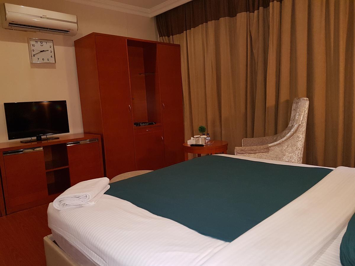 Khách sạn hẻo lánh White Moon Al Sadd 3*