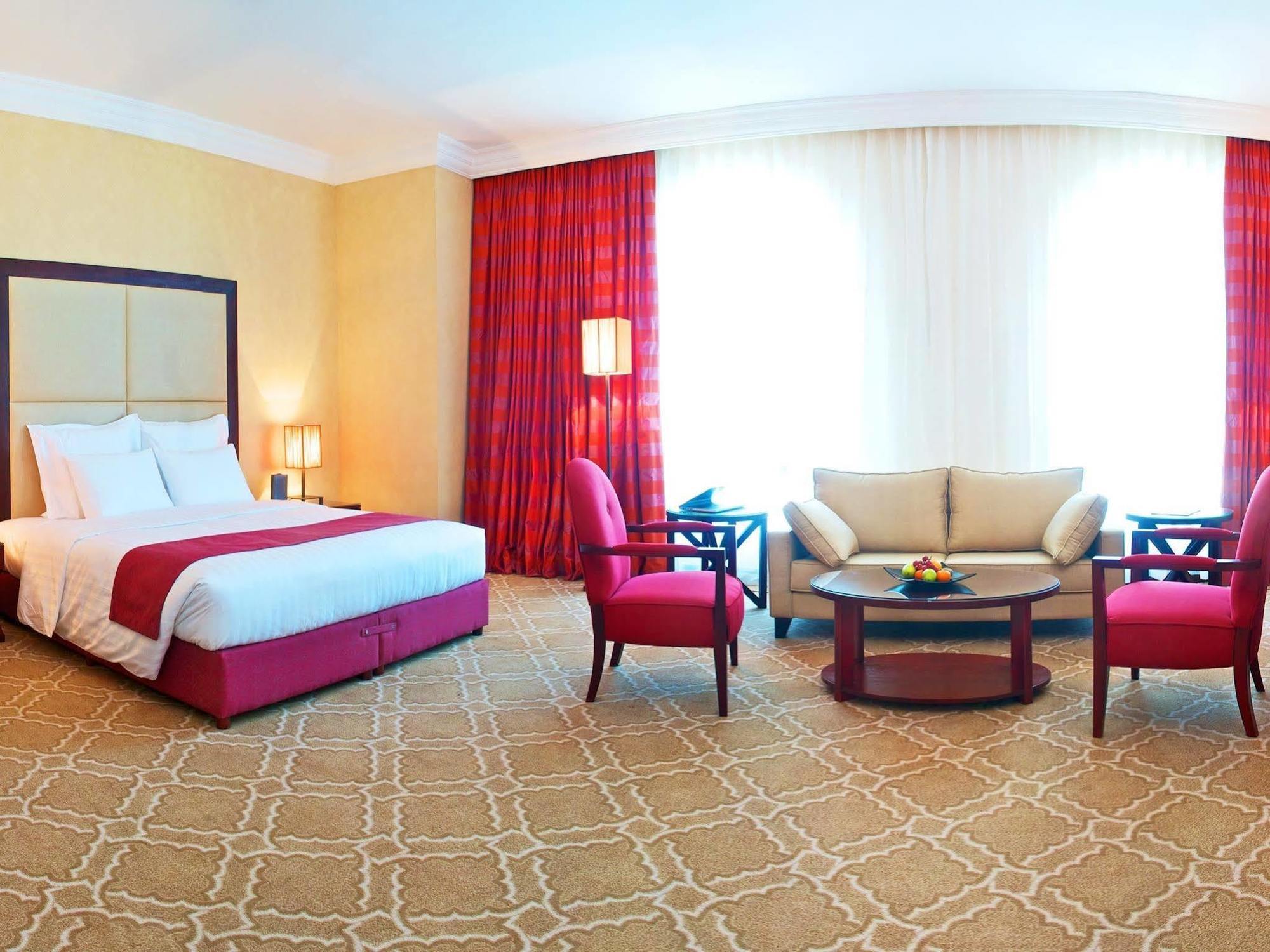 Khách sạn Grand Regal Doha