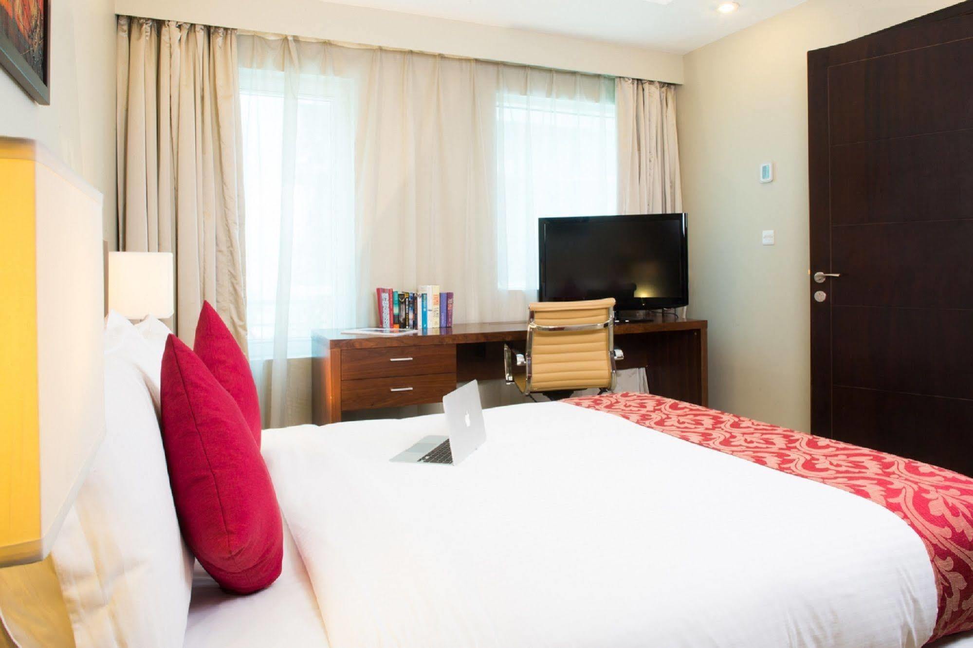 Hyatt Residences West Bay 4* Doha