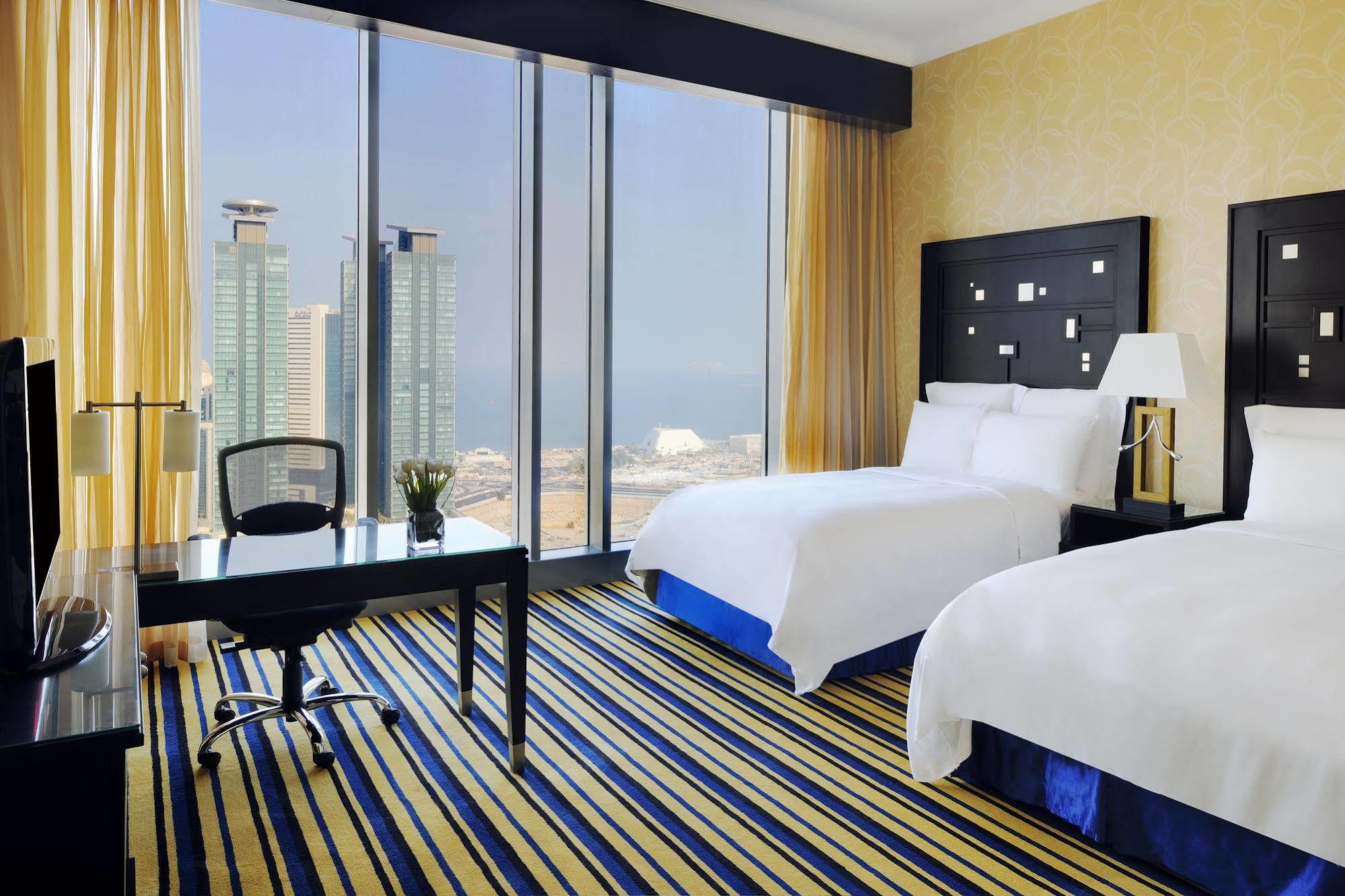 Marriott Executive Center Hotel