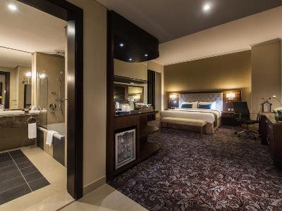 Hotel Golden Ocean 3*