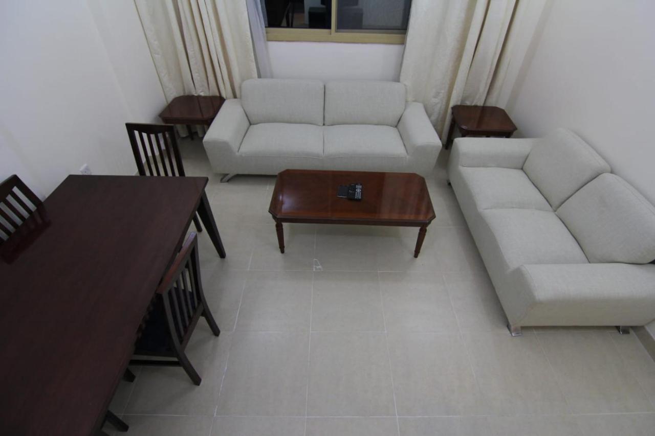 Tgi Apartment
