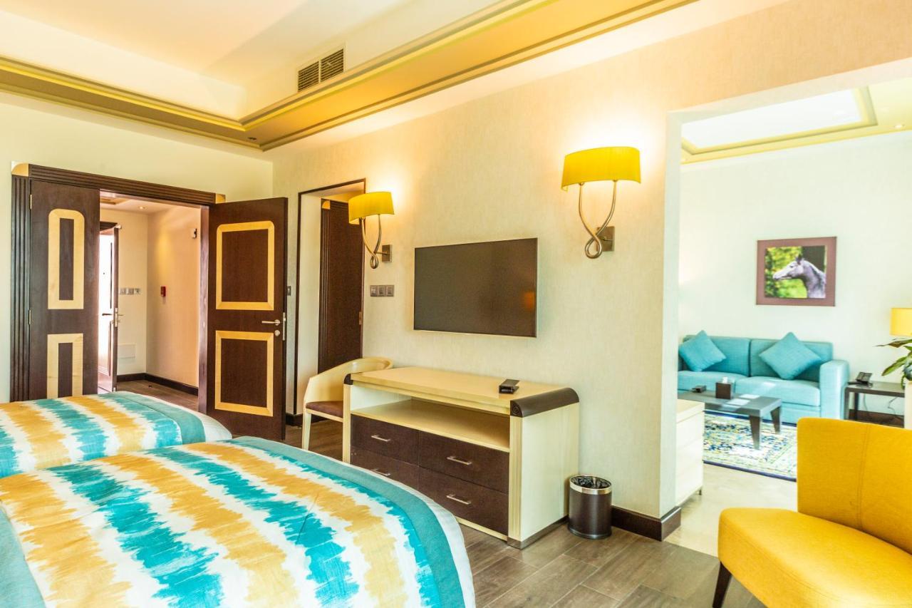 Retaj Salwa & 5* Al Rayyan
