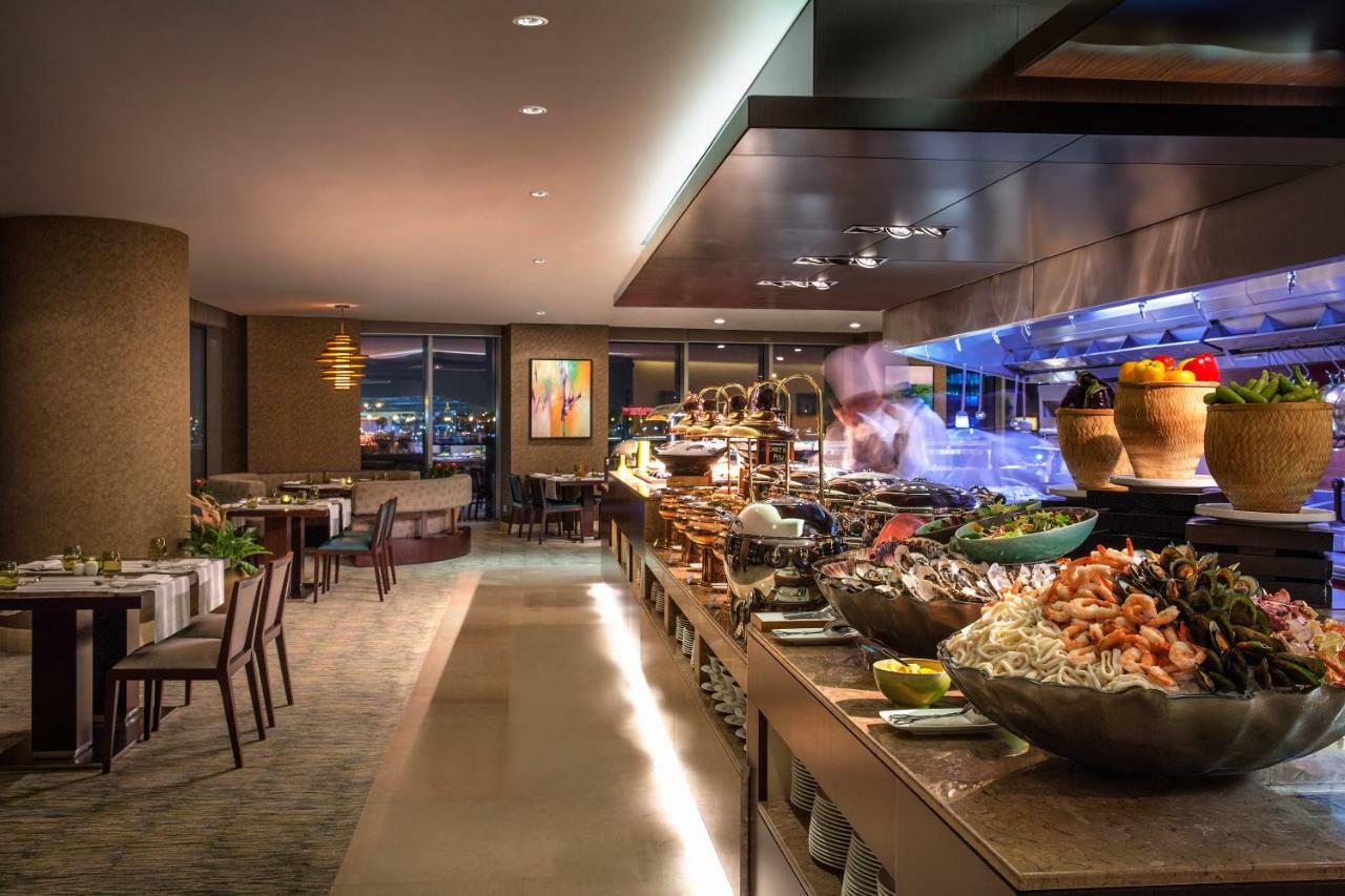 Hotel Centre Rotana