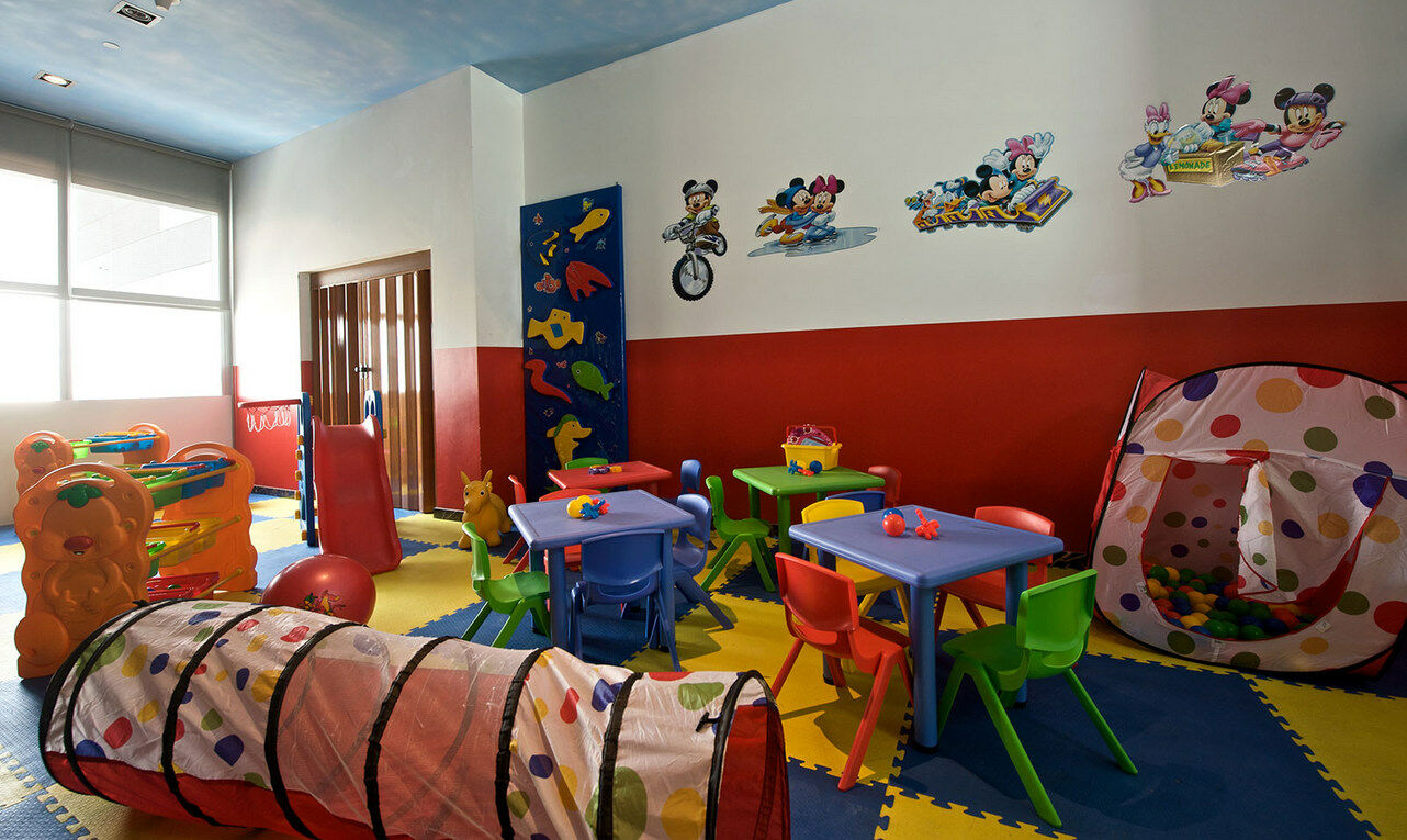 Aparthotel Fraser