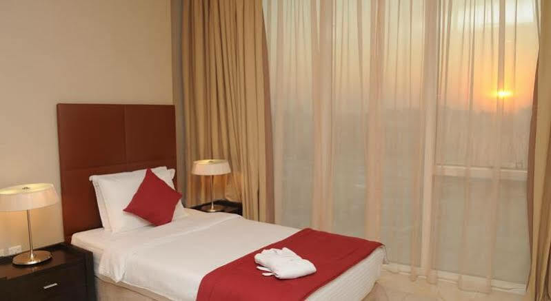 Hotel Kingsgate By Millennium 3*
