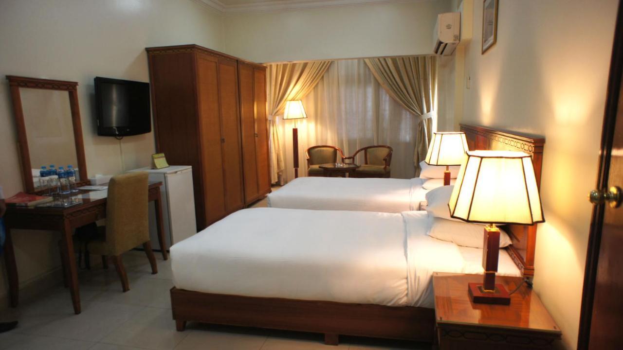 Hotel Al Muntazah Plaza 3*