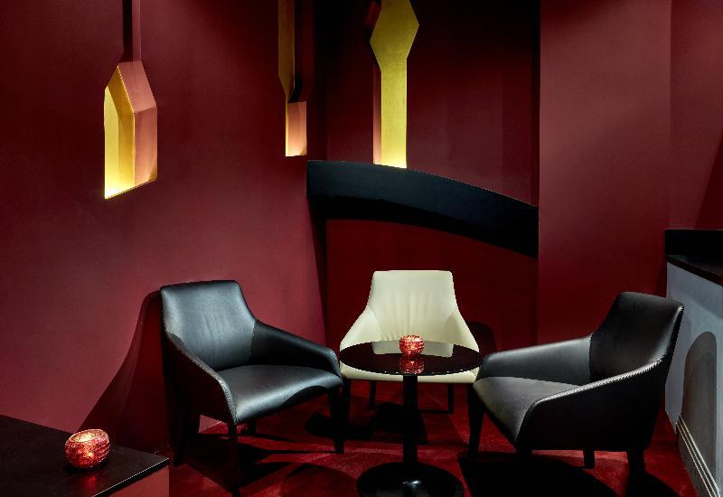 Hotel Plaza West Bay 5*