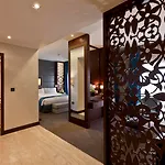 Zubarah Hotel