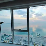 Sea View Flat In Central Doha