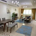 The Pearl Qatar, Luxury 2Br Apartment, Marine View, Swimming Pool Gym
