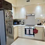 The Pearl Qatar - M E R C A T O 5 0 1