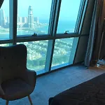 Lovely 2 Bed Apt On 24 Floor In Zig Zag Tower