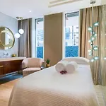 Wyndham Grand Doha West Bay Beach