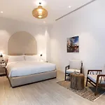 Mina Hotel & Residences