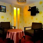 Elegance Castle Hotel