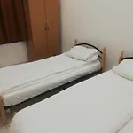 Mer_Dan Hostel