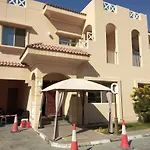Q Hostel