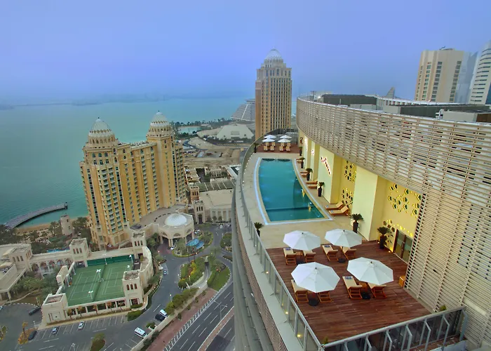 The Curve Hotel