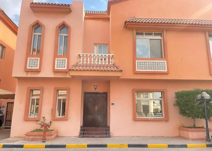 Cozy Compound Villa 11 Bed