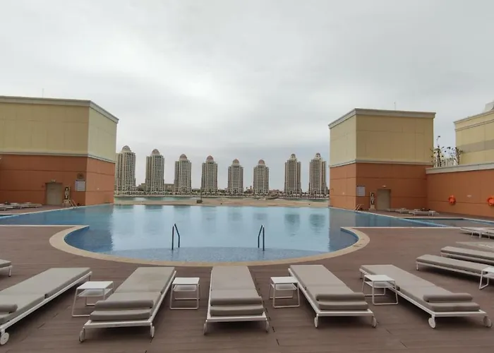 Luxury Apartment By The Sea With Amazing Amenities At Pearl Qatar