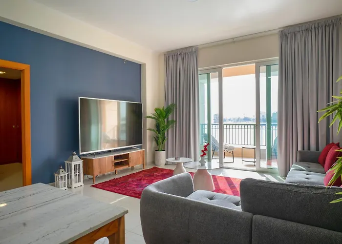 Luxury Chalet At Pearl Qatar