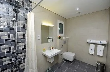 Sapphire Park Inn Suite & Apartment