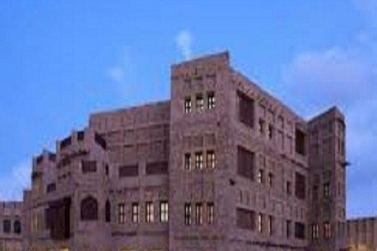 Al Jomrok Souq Waqif Boutique 2*