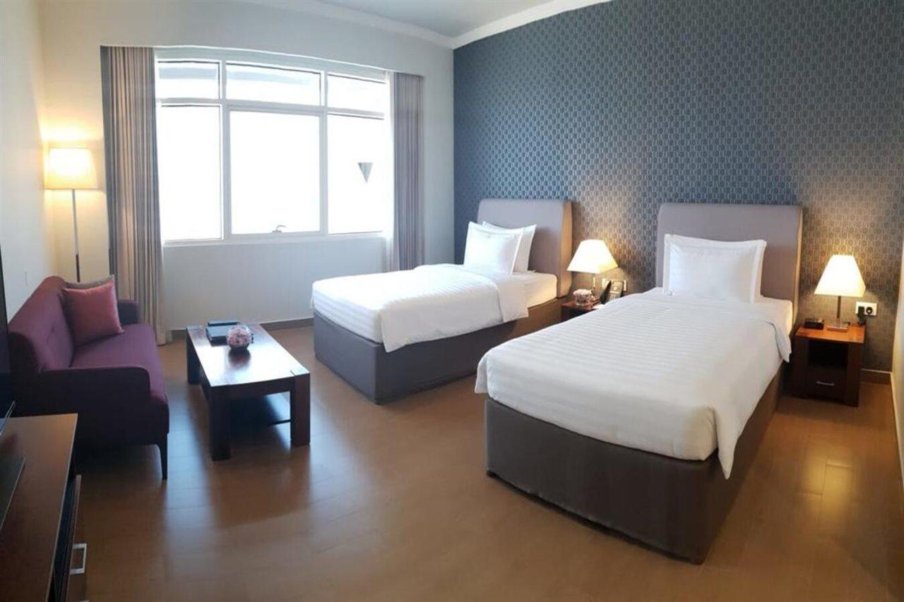 The Curve Aparthotel